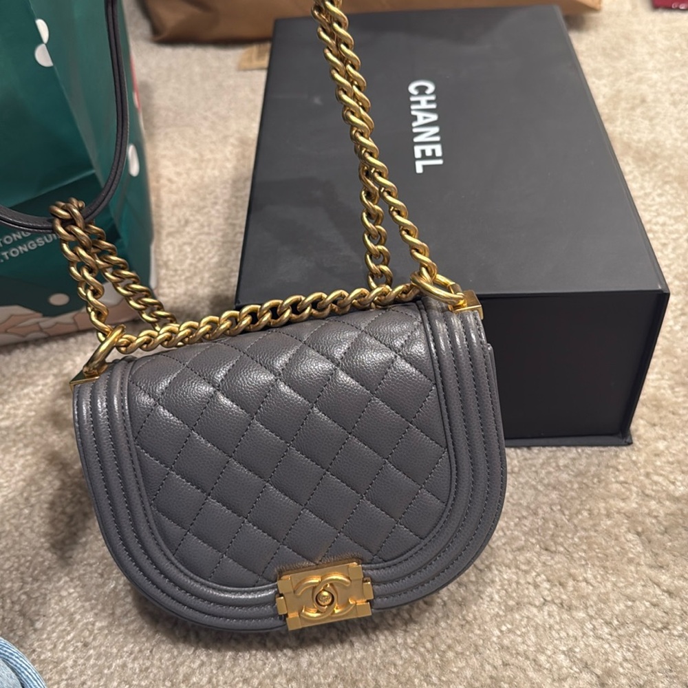 Caviar Quilted Small Boy Messenger Bag Dark Grey